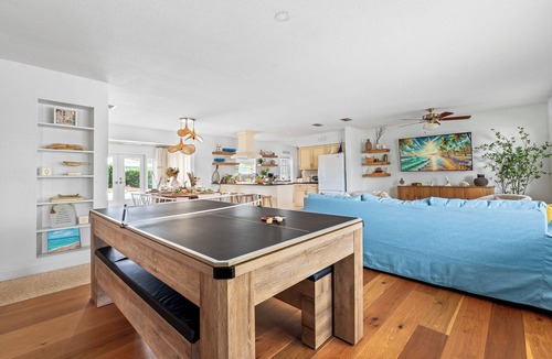 West Bradenton House | Family Resort! Heated Pool, Pickleball, Mini Golf, Theater, Game Room & BBQ