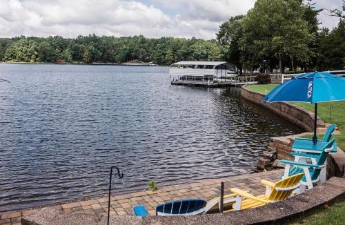 Wolf Creek House | Family Reunion Paradise 3 Lake Homes Together