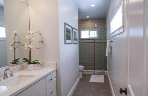 Hermosa Village House | Fantastic 6 bedroom 4 bath Pool Home