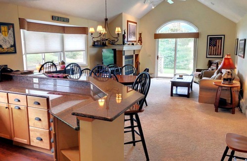 Carroll Cottage | Fantastic Accommodation in Bretton Woods on a Golf Course