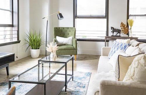 Historic Core Apartment | Fashion Loft 2 bedroom Downtown
