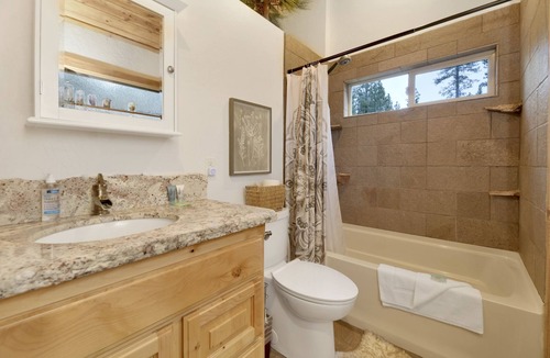 Fawnskin Cabin | Fawnskin Cottage- Adorable Relaxing Retreat Cabin