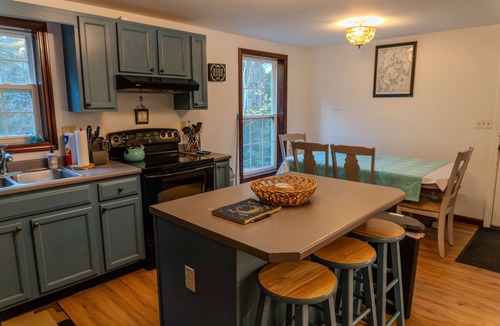 Bass Harbor House | Ferry Lodging@ Acadia NP, trail, A/C, Privacy, Firepit, Seafood sleeps 12