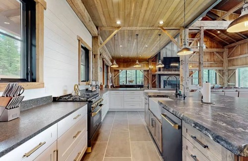 Dayton House | Flathead Lake Barn House w/Lake & Mountain Views