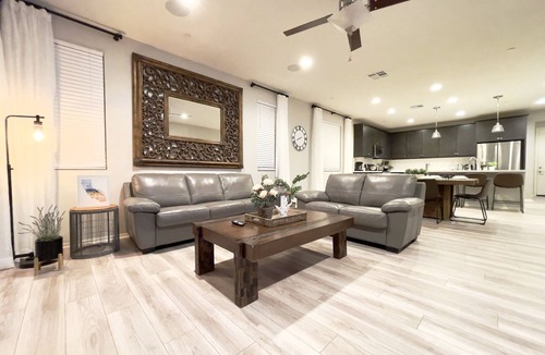 Lancaster House | Former Model Home, 3 Car Garage, Gym, Sleep 14