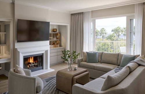 Aviara Villa | Four Seasons Aviara one bedroom/with living area/kitchen/dining/2 bathrooms