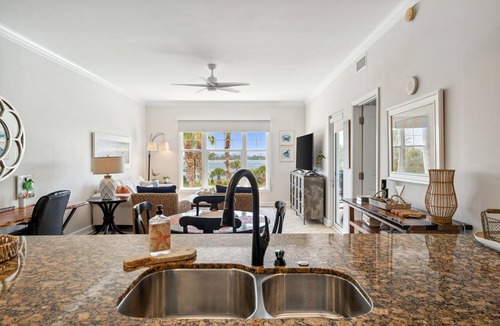Upper Grand Lagoon Condo | FREE Golf&Perks! Reflections 304, 2 King Beds, Heated Resort Pool & Hot Tub!