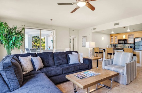 Baytowne Wharf Condo | Free Resort Tram | Stunning Bay Views from Corner Balcony | Bahia 4324 | Sandest