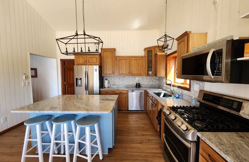 Hancock Ski Chalet | Getaway on the Cove - New to VRBO 2023
