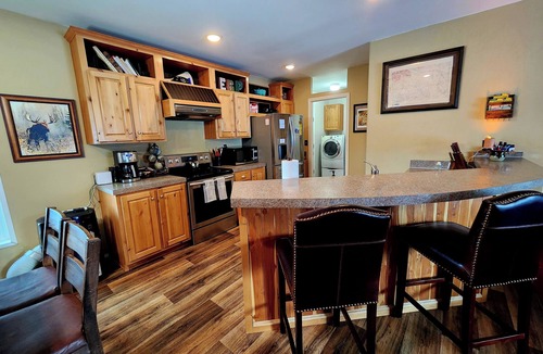 East Glacier Park Village House | Glacier Corner: Enhance Your Adventure