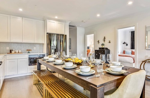 Jamaica Plain Apartment | Glamorous Luxury Apartment, Near T