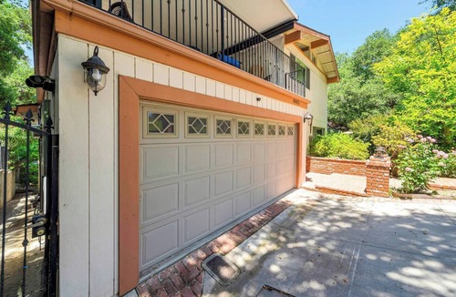 Woodland Hills House | Golf View 3BR w/2 King Beds + Fenced Dog Run