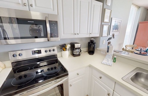 Long Beach Condo | Gorgeous Beach/Gulf View! Luxury Throughout - Free Golf & Activities Daily!