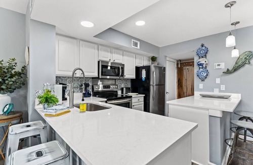 Sandestin Condo | Gorgeous Condo With Nice 6 Seat Golf Cart*Pool & Beach Access*Stunning Lake View