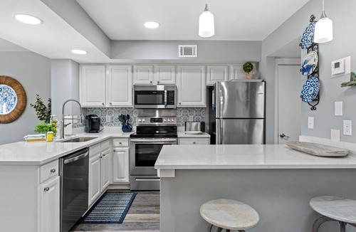 Sandestin Condo | Gorgeous Condo With Nice 6 Seat Golf Cart*Pool & Beach Access*Stunning Lake View