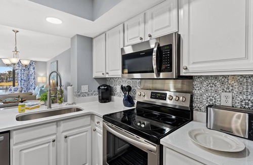 Sandestin Condo | Gorgeous Condo With Nice 6 Seat Golf Cart*Pool & Beach Access*Stunning Lake View