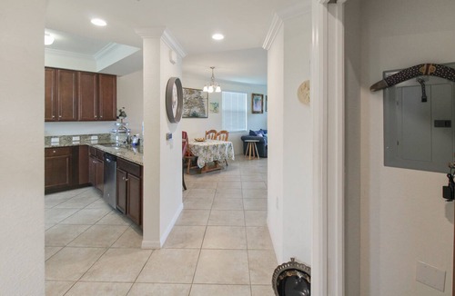 Lakewood Ranch Condo | Gorgeous lakefront 2nd floor condo in Lakewood National Golf club - The Artist's Way