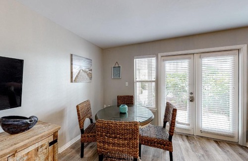 Crystal Beach Apartment | Grand Caribbean East 0104