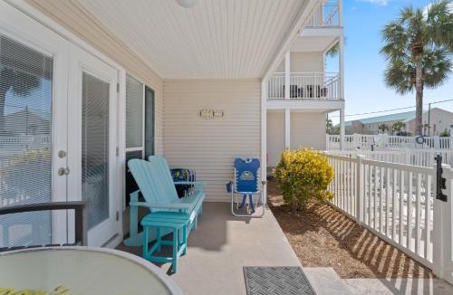 Crystal Beach House | Grand Caribbean West 106 - Life is Good Today