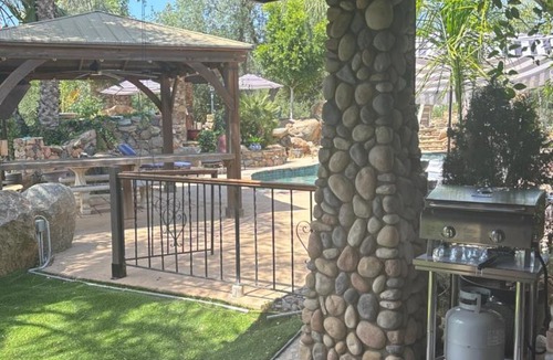 Alpine Apartment | Grand Studio with Resort Amenities