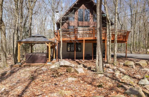 Lake Harmony Estates House | Grateful Escape by AvantStay