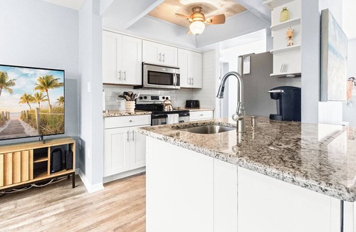 Villages of Seaport Condo | Ground-floor condo: monthly stays, heated pool, tennis, pickleball, 2 minutes to beach 🌴🌊