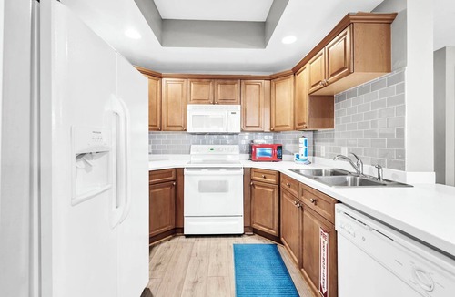Emerald Waters Village Condo | Gulf Views-Balcony-Sleeps 6-Med213E