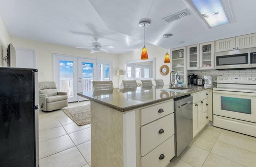 Miramar Beach Condo | Gulf Views! Free Beach Service, Private Beach! Gulfview I 315!