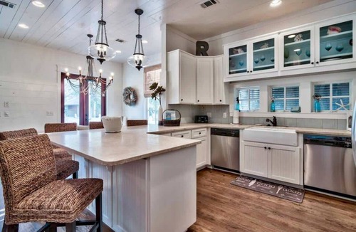 Seawatch House | Gulf Views-Private Heated Pool-5 bikes included!