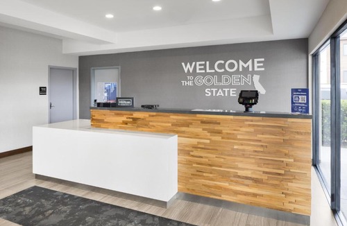 Cardiff-by-the-Sea Hotel | Hampton by Hilton Encinitas-Cardiff Encinitas, CA near Del Mar