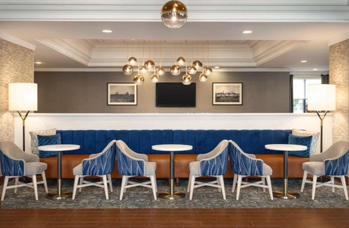 East Cambridge Hotel | Hampton Inn by Hilton Boston/Cambridge