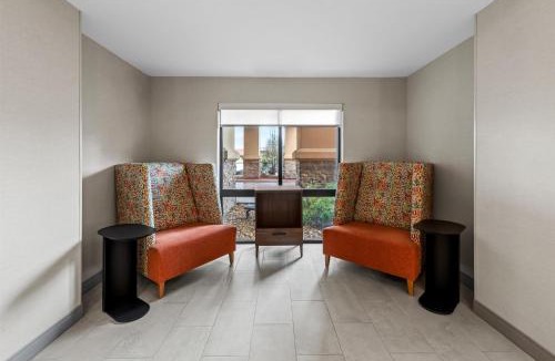 Harrison Hotel | Hampton Inn Harrison