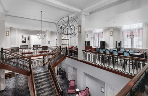 Downtown Baltimore Hotel | Hampton Inn & Suites Baltimore Inner Harbor