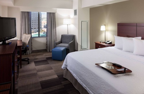 Boise Hotel | Hampton Inn & Suites Boise-Downtown