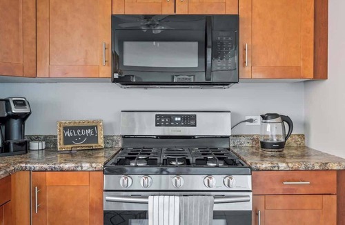 Westmont Apartment | Harmony Haven - 2 Parking Spaces!, Sleeps 4!