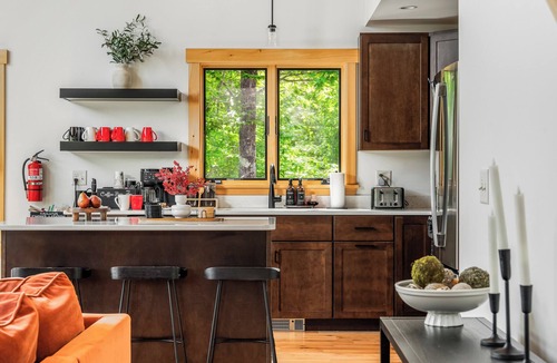 Bethel House | Heated SwimSpa, Sauna, Games, Mtn Views + 7mi to Sunday Rvr, Sleeps 14, Dogs OK