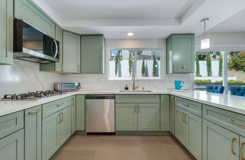 Mission Viejo House | Hey! I Am Adriana On The Block | Pool | BBQ