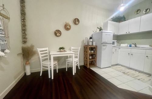 Southgate Apartment | 💎Hidden Gem- 5 miles from Siesta Key Beach!Prime location in Sarasota!