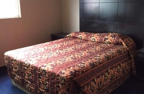 Eagle Rock Hotel | Highland Park Motel