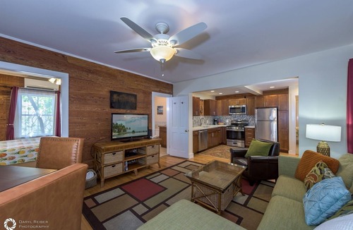 Downtown Cottage | Historic 2BR Old Town Key West w/hot tub & front porch