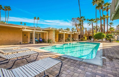 Historic Tennis Club Condo | Historic Mountain's Edge - A Ryson Property