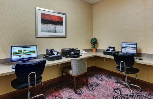 Lititz Hotel | Holiday Inn Express Hotel & Suites Lancaster-Lititz by IHG