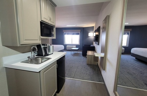 Lincoln Acres Hotel | Holiday Inn Express San Diego South - Chula Vista by IHG