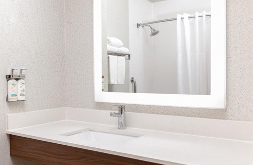Spring Valley Hotel | Holiday Inn Express & Suites Las Vegas SW Springvalley by IHG