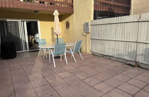 Gulf Gate Estates Condo | Home away from home! Great condo -Unit 136- just minutes to Siesta Key