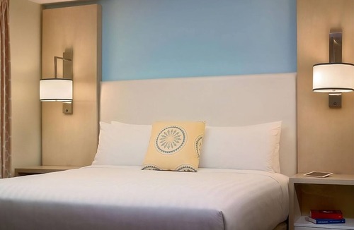 Schaumburg Hotel | Home Away from Home! Budget-friendly Accommodation! Pets Allowed, Pool, Parking