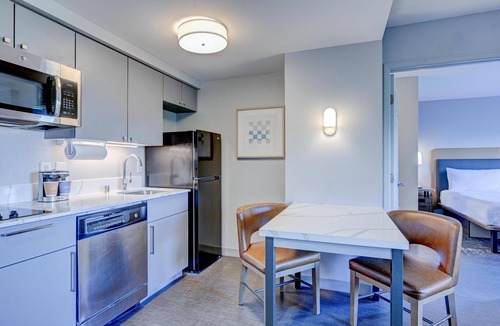 Anaheim Resort Hotel | Homewood Suites by Hilton Anaheim-Main Gate Area