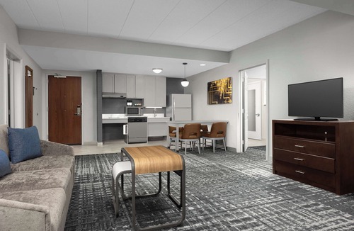 Spring Ridge Hotel | Homewood Suites by Hilton Reading