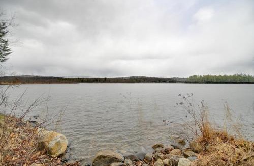 Mercer House | Hot Tub & Boat Dock! Belgrade Lakes Family Cabin