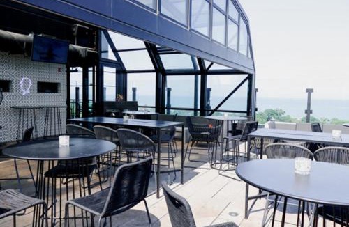 Old Town Triangle Hotel | Hotel Lincoln